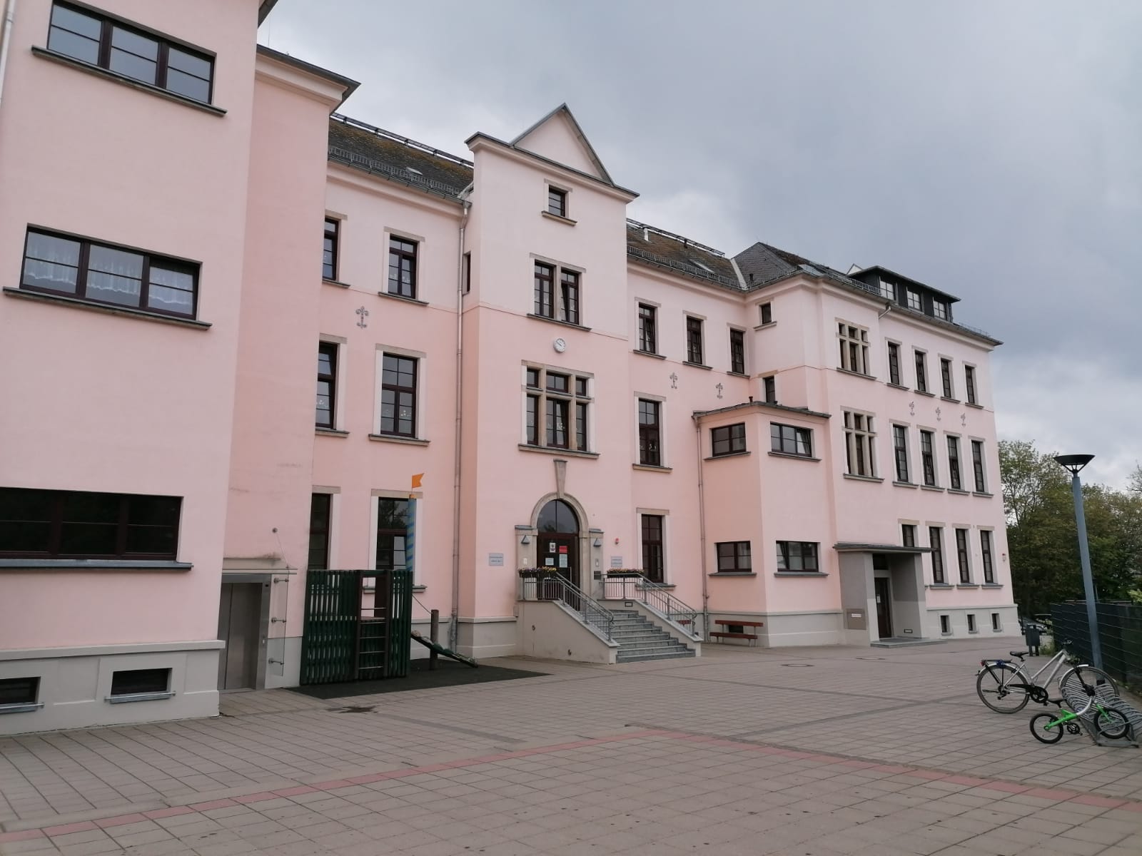 Schule Großbauchlitz