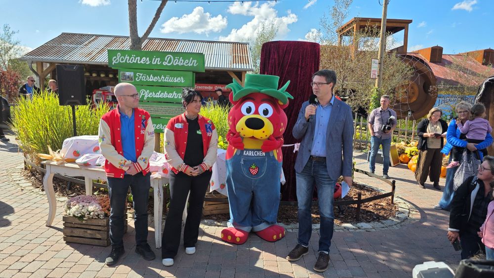 Oberbürgermeister Sven Liebhauser ...