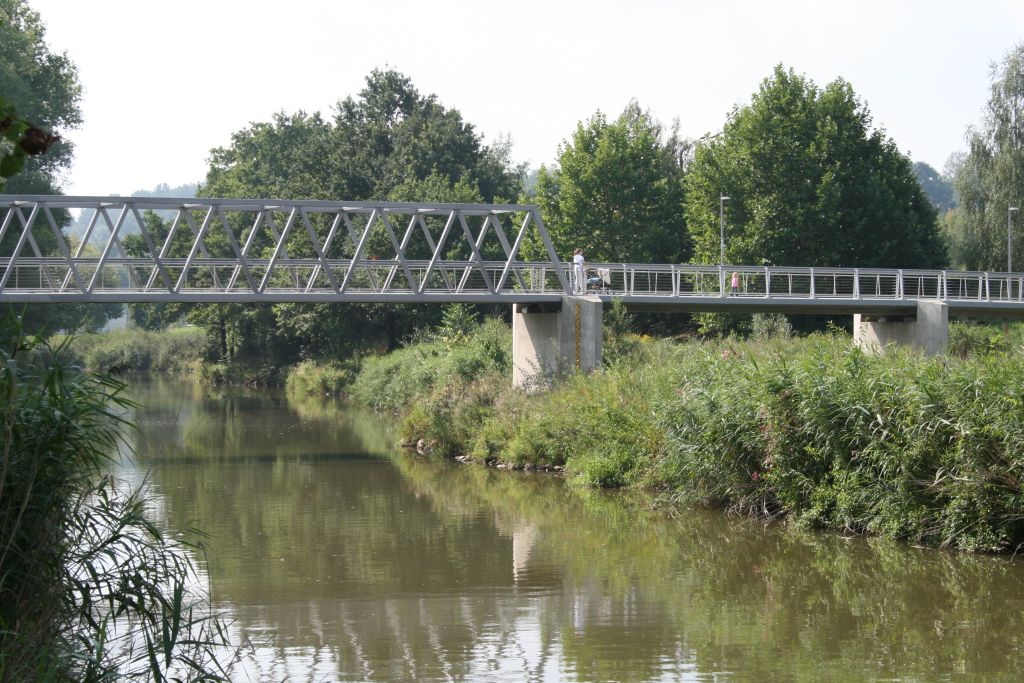 Auch die neue Brücke in Sörmitz trägt traditionell den Namen Schiffsbrücke. Der Vorgängerbau wurde durch die Flut 2002 zerstört. (Foto: Stadt Döbeln)